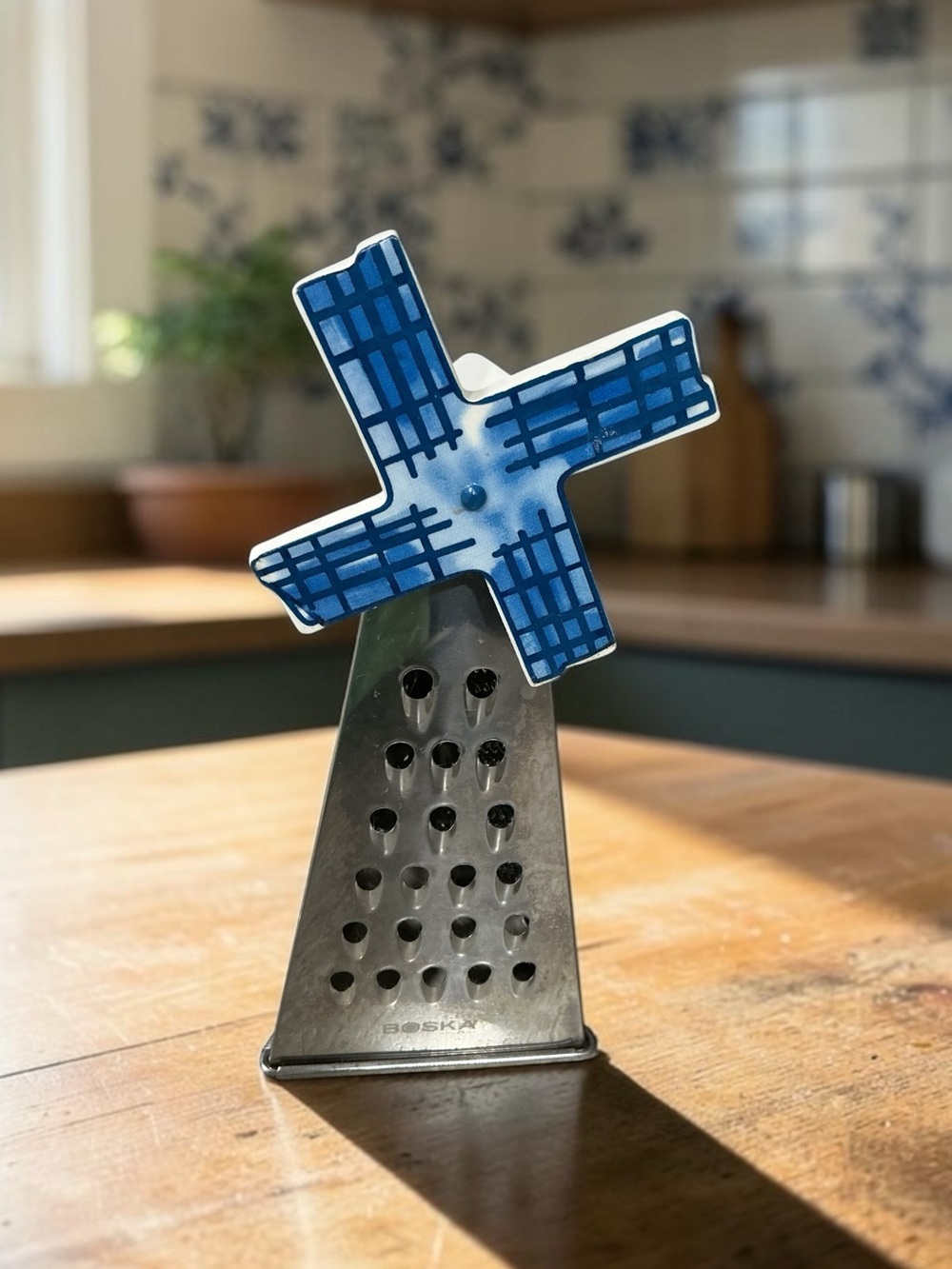 Boska Holland Delft Blue Windmill Ceramic Handle Stainless Steel Table Cheese Gr